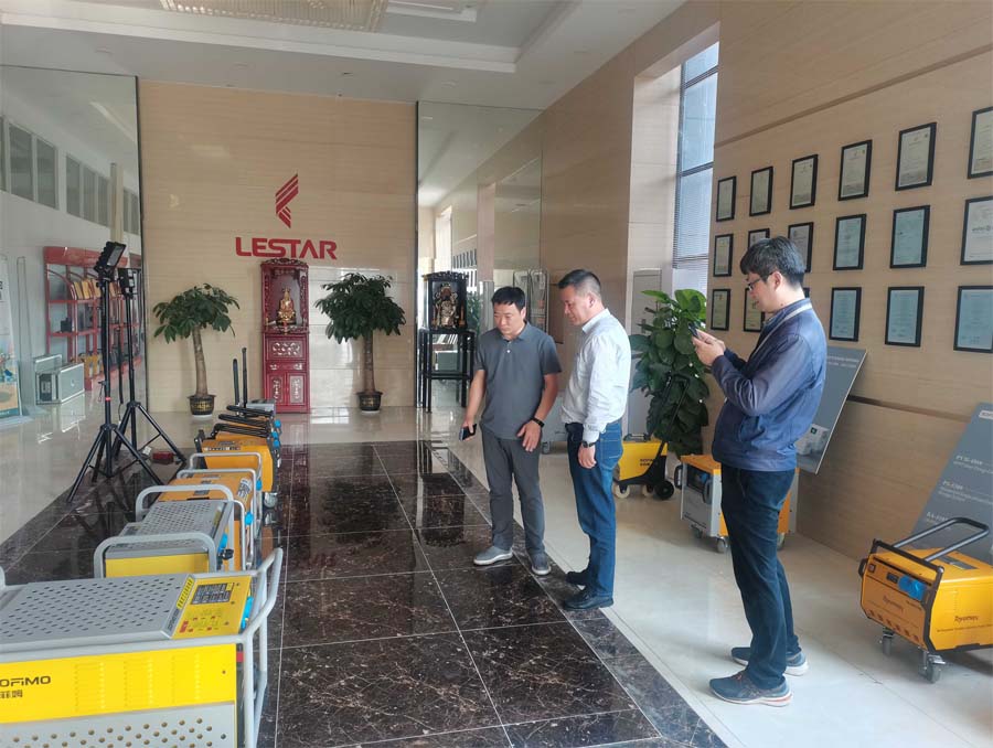 省五金制品行业协会秘书长等人专访南京力仕达储能科技有限公司